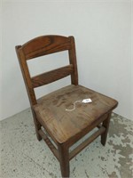 SOLID WOOD CHILDS CHAIR