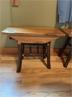 Up North seat/bench w/ twig foot 19" t