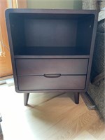 End table w/ 2 drawers 22" t x 17" w x 14" d
