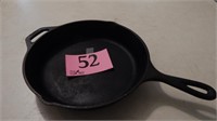 LODGE CAST IRON SKILLET 10 IN