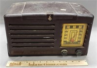 Vintage Emerson Table Top Radio