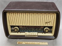 Vintage German Blaupunkt Table Top Radio