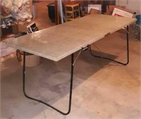 Metal folding table - 72 x 30
