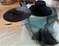 Vintage hats with boxes