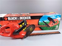 Black & Decker 18" Hedge Trimmer