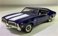 1/24 scale olds 442 W30 Diecast car