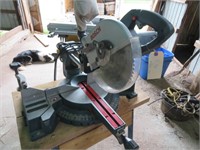 Bosch compound sliding miter saw
