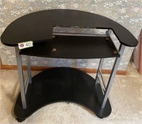 SMALL SEWING / COMPUTER DESK