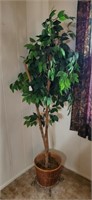 Artificial Tree w/Stand