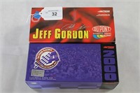1:24 Scale 2000 Jeff Gordon Stock Car