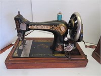 Singer hand crank sewing machine
