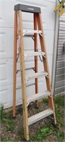 Husky 6 ft step ladder