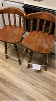 Pair of bar stools seat is 24.5 tall