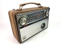 Vintage General Electric Transistor Radio