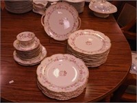 28 pieces of Haviland china dinnerware with