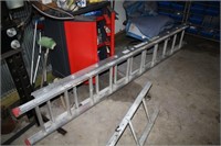 aluminum extension ladder