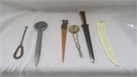 SELECTION OF VINTAGE LETTER OPENERS
