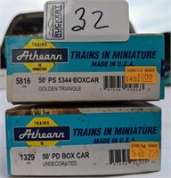 Athearn 2- 50 PO box cars