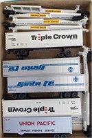 4 boxes of piggyback rolling stock in Athearn Boxs