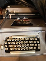 Typewriter SmithCorina 1123