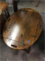 Pine butlers tray table 39x27x16