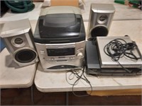 STEREO W/SPEAKERS DVD/VHS PLAYERS