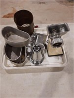 SAUSAGE GRINDER SIFTER PANS