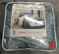 Home Accents Queen Comforter