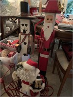2 Christmas Themed Wooden Posts and Santa Statue