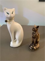 Vintage Pair of Feline Statues