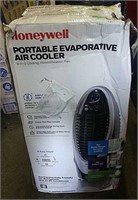 Honeywell portable evaporative air cooler