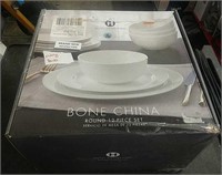 Hotel Collection bone china