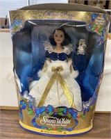 13" Walt Disney Snow White Doll Box shows wear