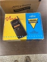 Fujitsu Pocket Commander Cellular Telephone in box