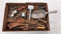 Early Kitchen utensils incl. many wooden spoon’s.