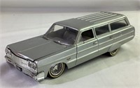 1/24 scale Jada toys 1964 impala wagon diecast car
