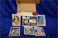 Box of Approx 400 Baseball Cards Upper Deck, Fleer