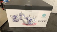 Martha Stewart 3-Piece Tea Pot Set