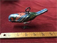 Metal windup robin toy