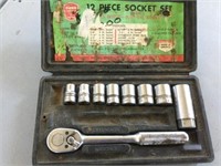 SOCKET SET