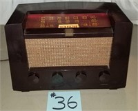 Antique RCA Victor Radio Bake Lite