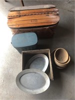 Picnic basket and wooden bowls