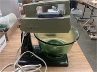 GENERAL ELECTRIC MIXER WITH GREEN BOWL