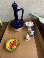 POTTERY AND CERAMIC ITEMS