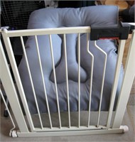 Four Paws Dog Gate & Cushion/ Bed