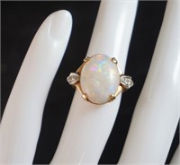 Women's 14 K Opal ? Ring