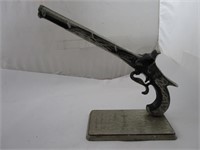 Objet décoratif pistolet ancien