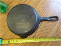 Griswold #5 Erie PA Cast Iron Fry Pan