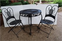 Metal Round Table w/2 Chairs