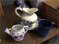 Blue/white ceramics lot